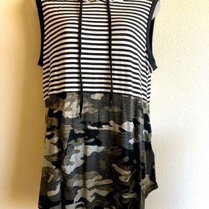 LulaRoe Camo & Striped hooded Brittany sleeveless top- NWT: sz Medium